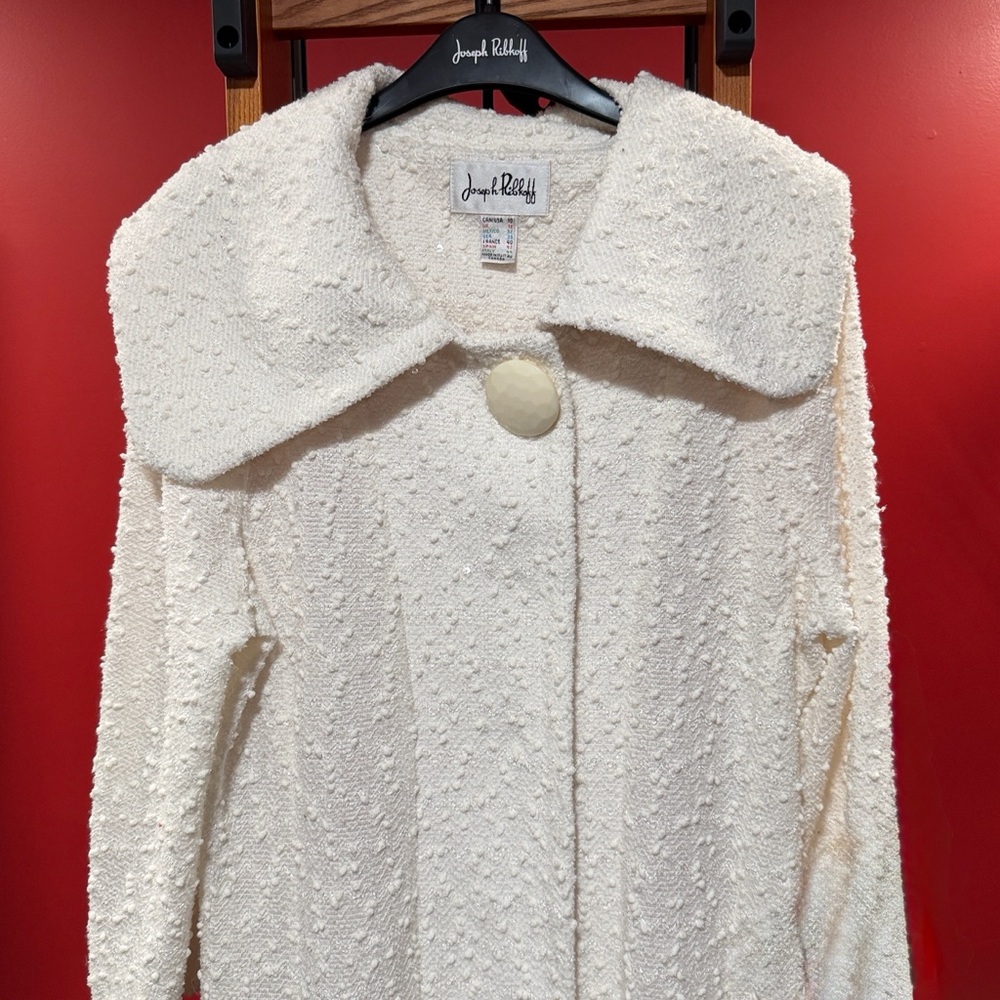 Gorgeous Joseph Ribkoff Ivory Textured Sequined Jacket w/ Lapel Collar - Picture 3 of 7